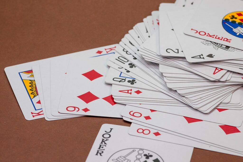 card game, cards, playing cards-570698.jpg